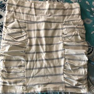 White and gray bodycon skirt